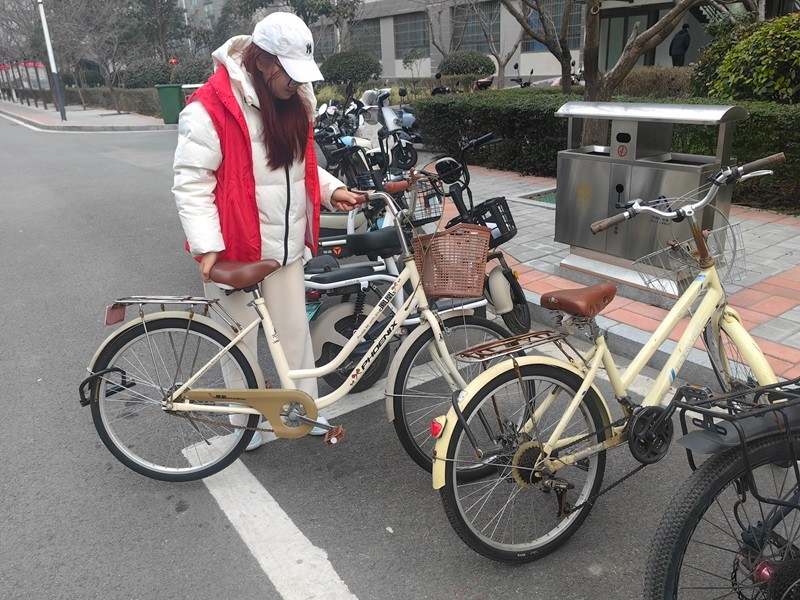 信息工程学院学生第七党支部开展“践行雷锋精神，争做时代先锋”主题学习活动