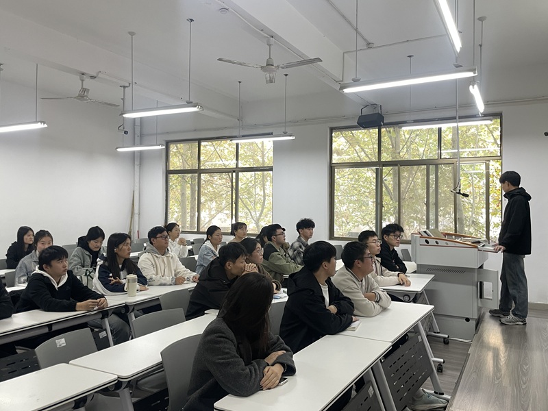 微信图片_20251102215754.jpg 微信图片_20251102215754.jpg